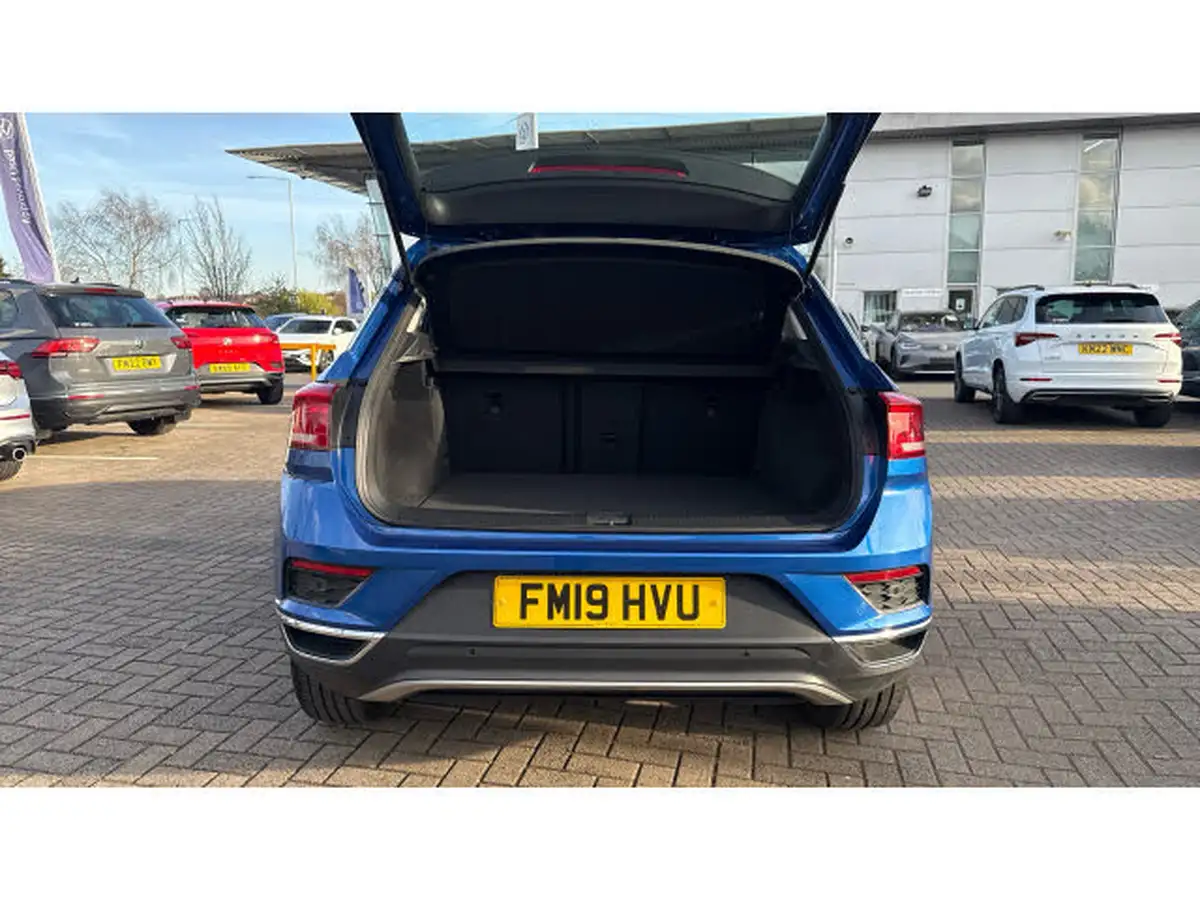 2019-volkswagen-t-roc-15-tsi-se-dsg-big-19