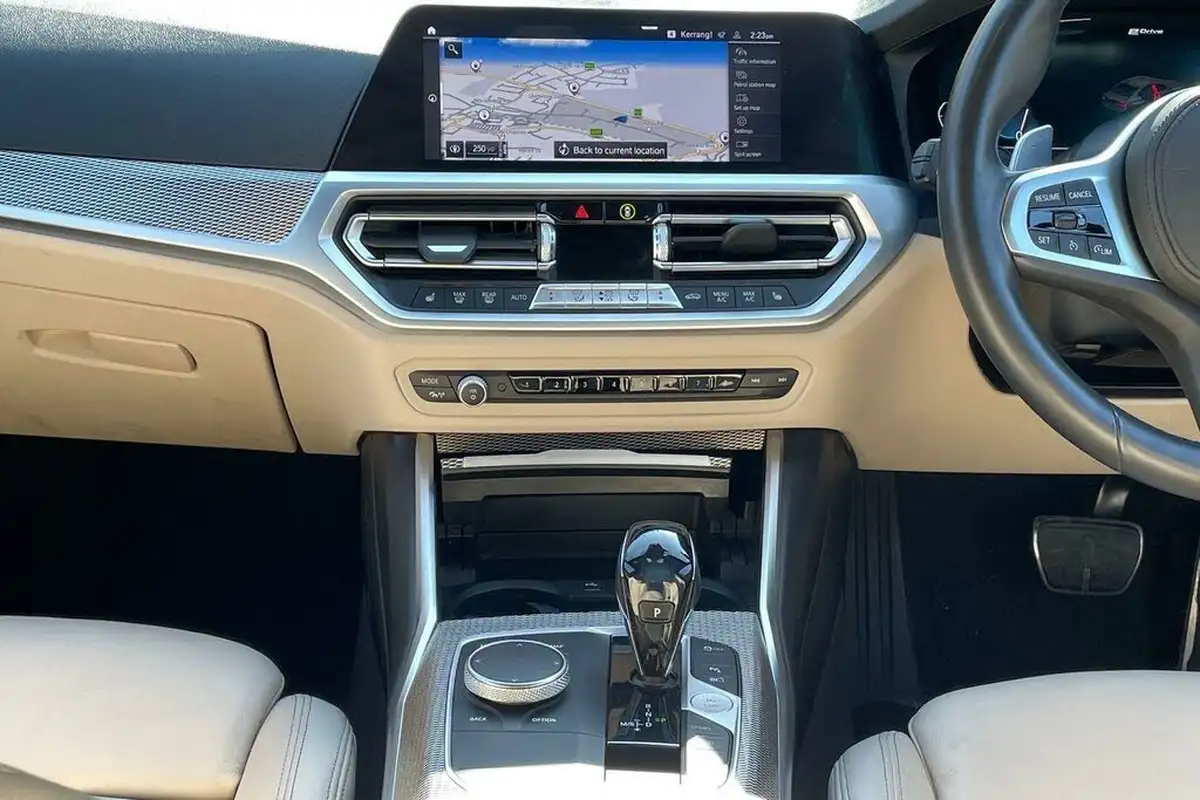 2020-bmw-3-series-20-330e-m-sport-saloon-4d-big-34