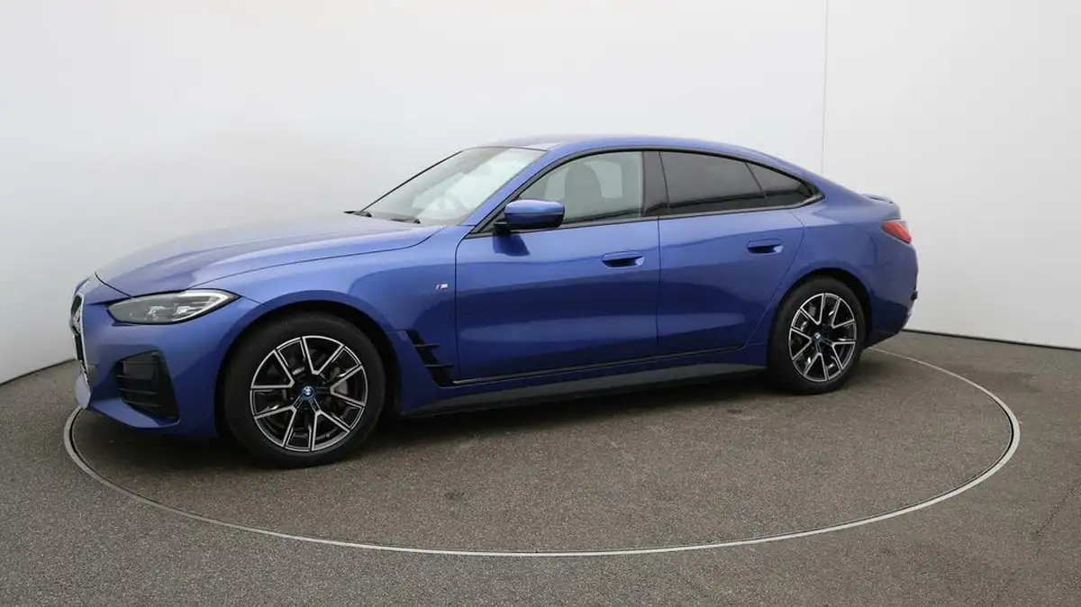 2022-bmw-i4-e-edrive40-m-sport-big-61
