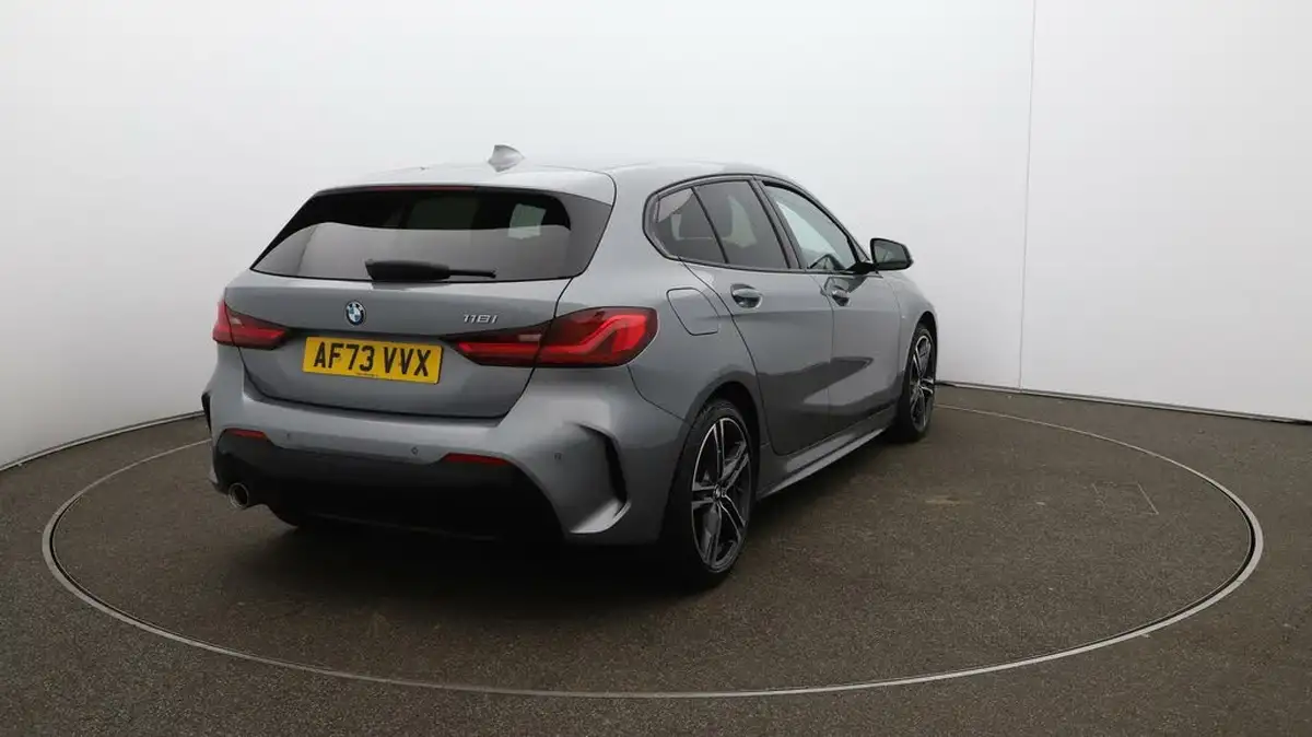 2023-bmw-1-series-15-118i-m-sport-lcp-dct-big-48
