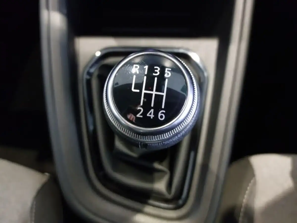 2024-renault-clio-10-tce-evolution-big-15