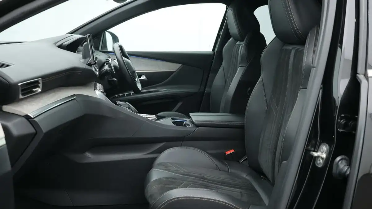 2021-peugeot-3008-suv-15-bluehdi-gt-eat8-big-13