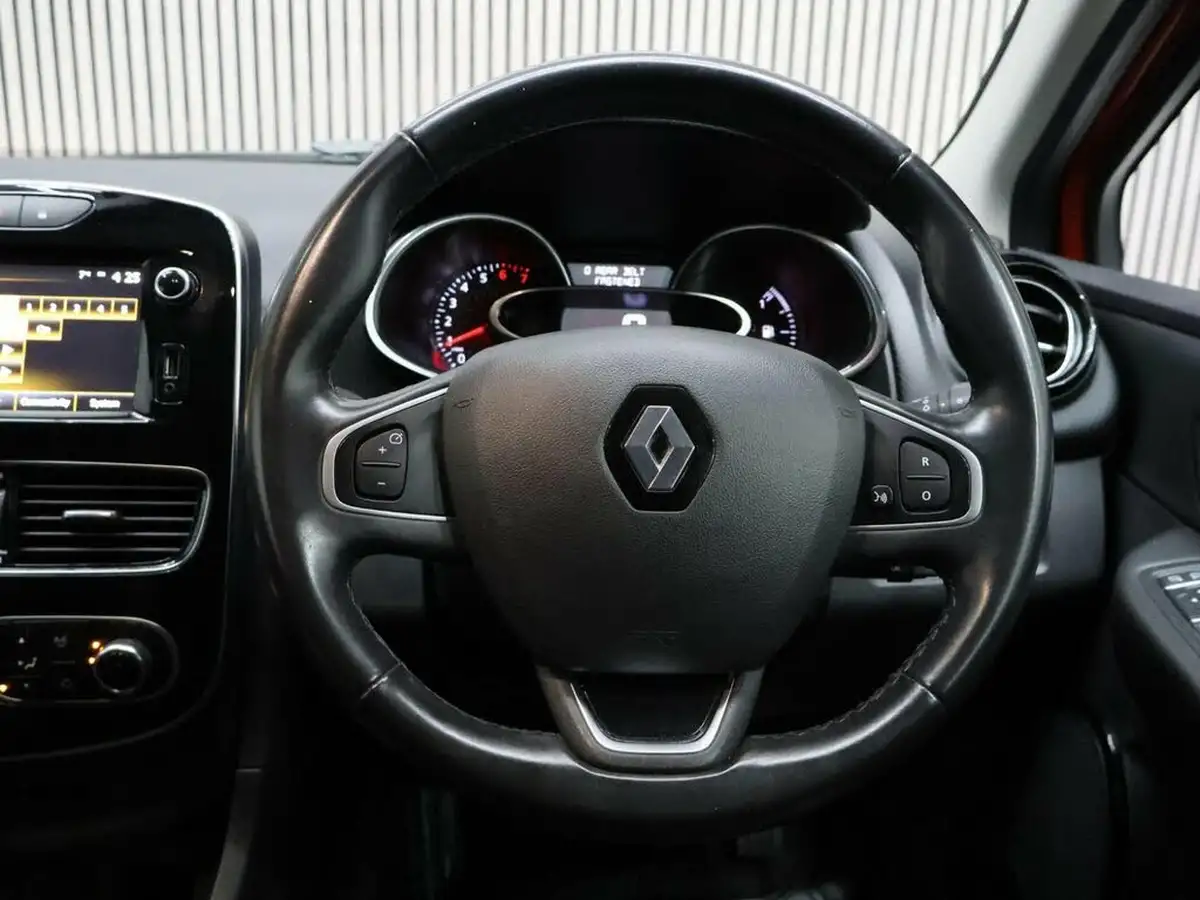 2018-renault-clio-09-tce-gt-line-big-38