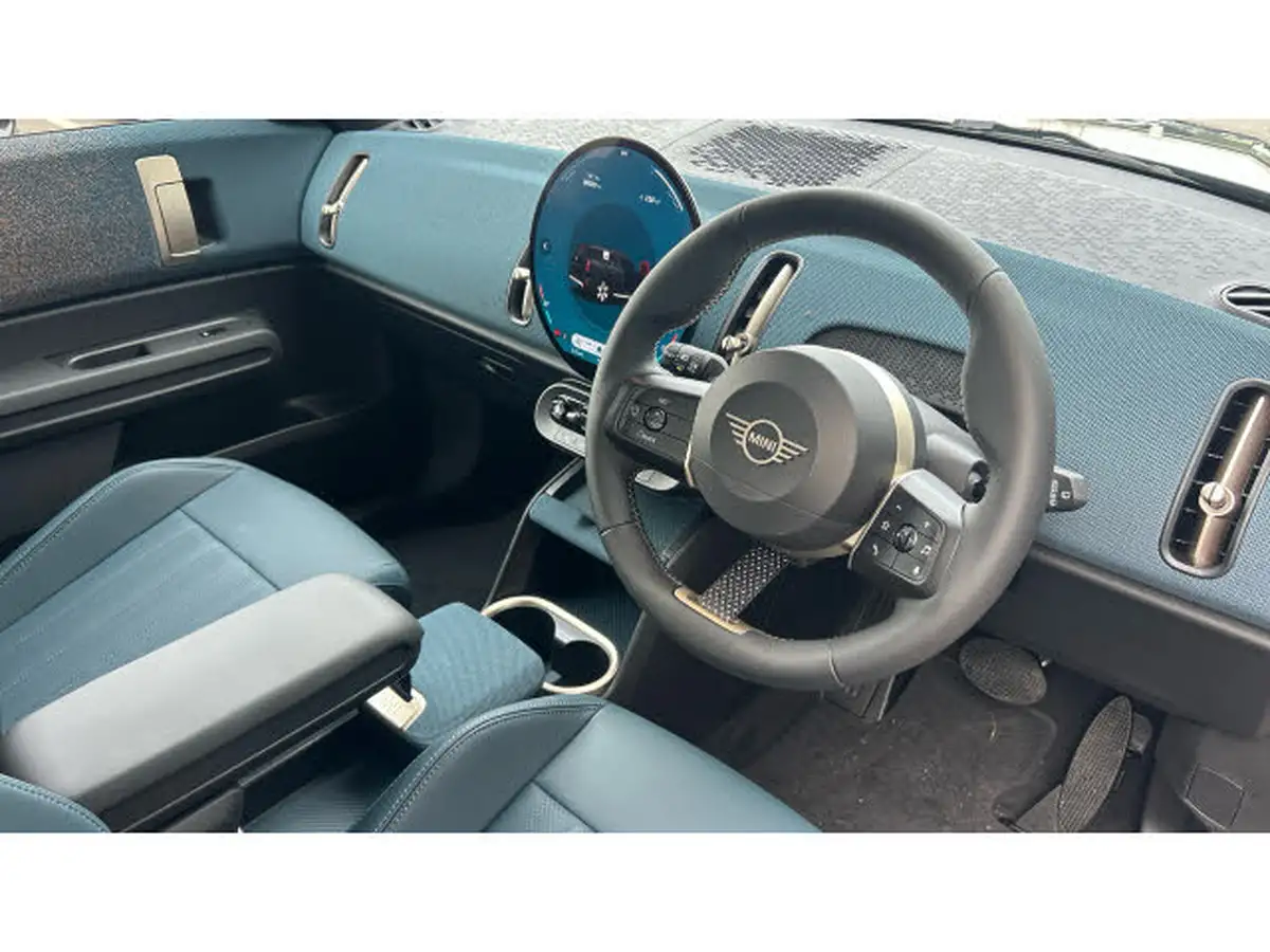 2024-mini-countryman-e-cooper-e-exclusive-big-5
