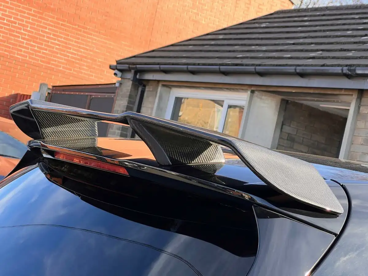 2020-tesla-model-3-e-performance-big-30