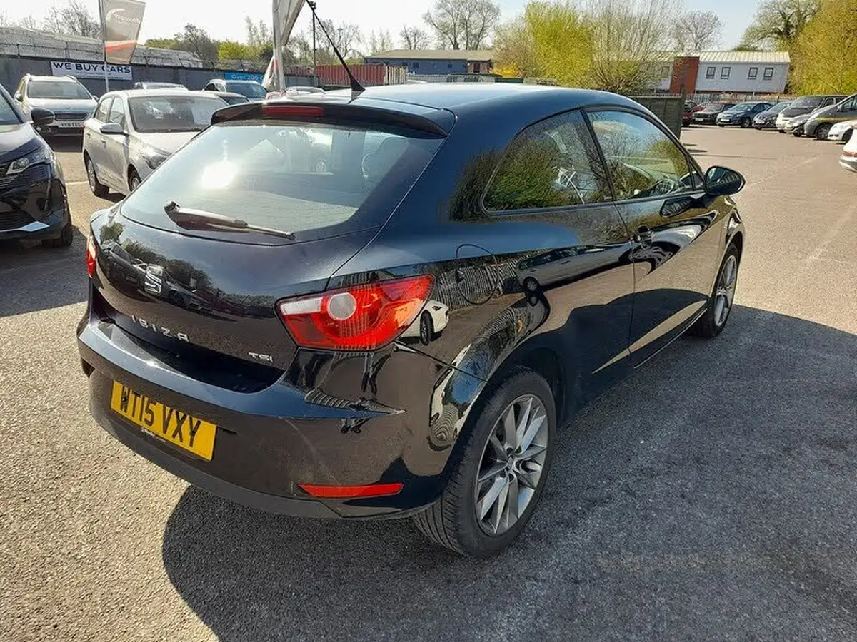2015-seat-ibiza-12-i-tech-sportcoupe-3d-big-6