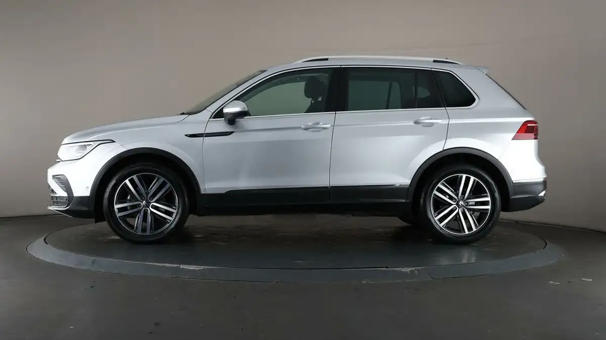 2021-volkswagen-tiguan-15-tsi-elegance-big-31
