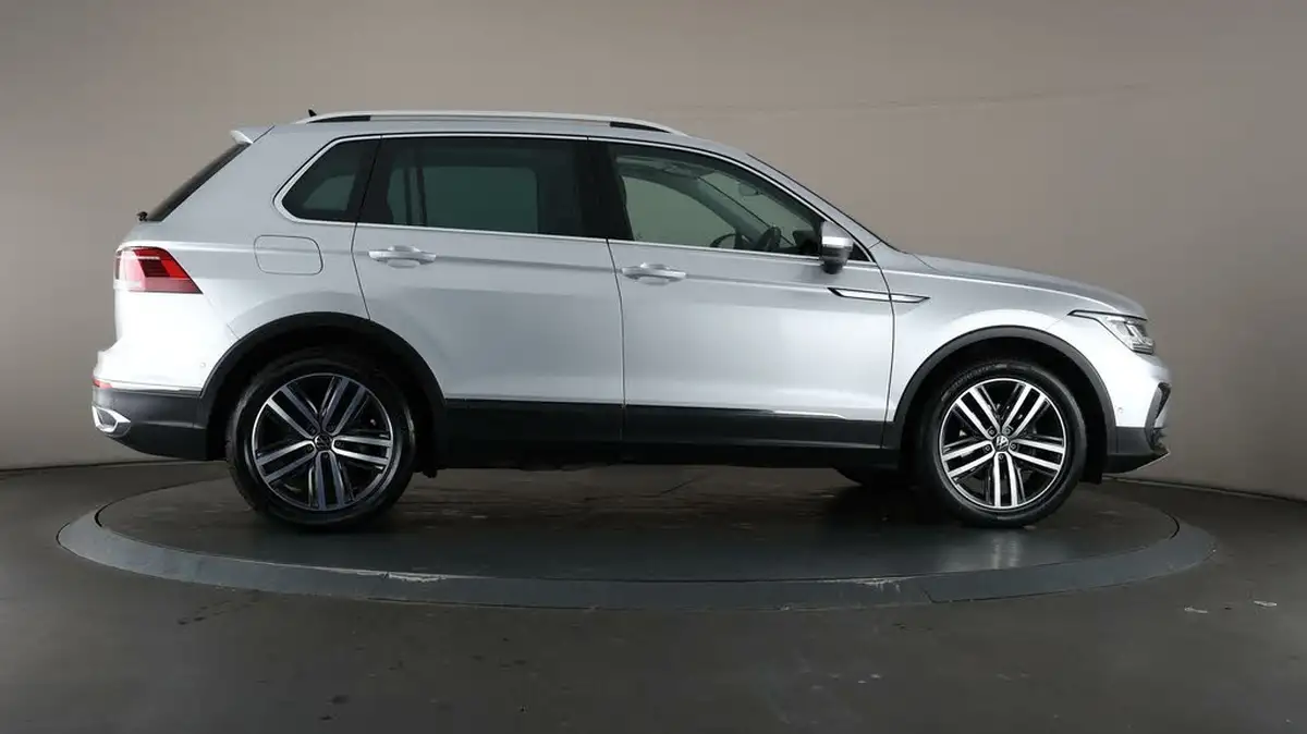 2021-volkswagen-tiguan-15-tsi-elegance-big-55
