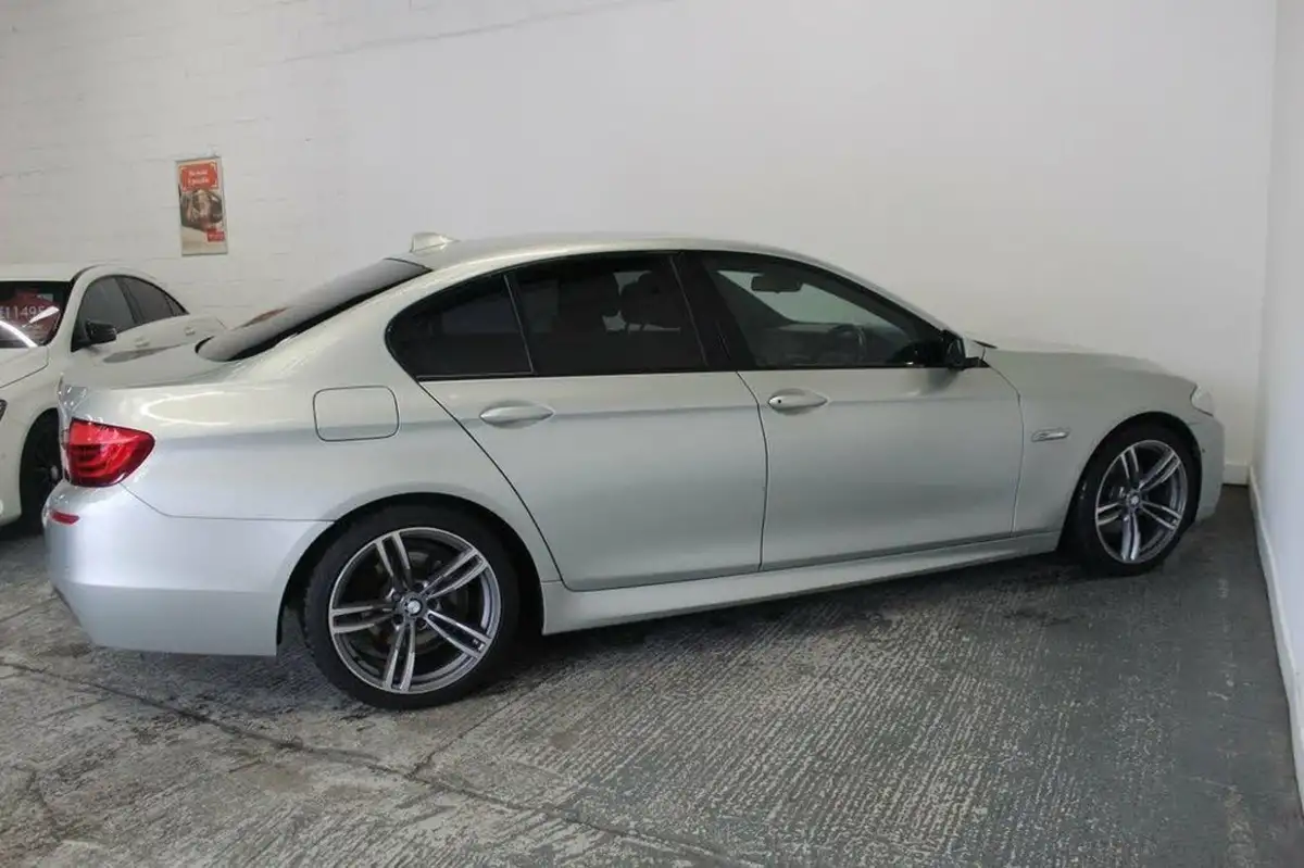 2012-bmw-5-series-20td-520d-m-sport-184bhp-blueperformance-saloon-4d-auto-big-7
