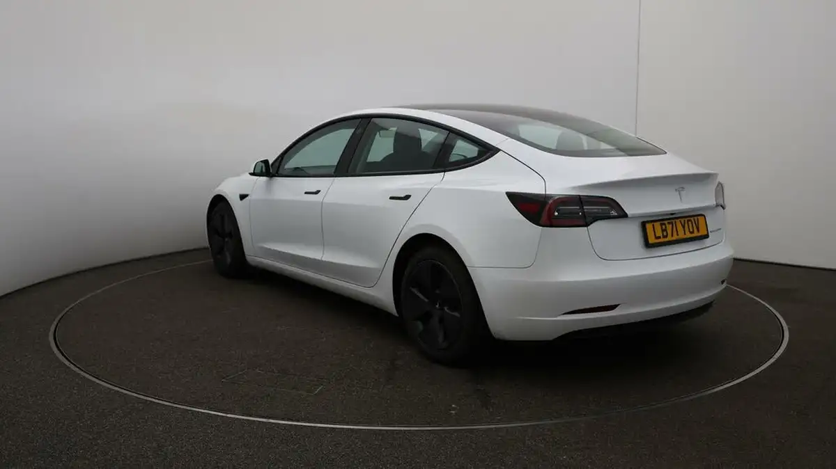 2021-tesla-model-3-e-long-range-awd-big-60