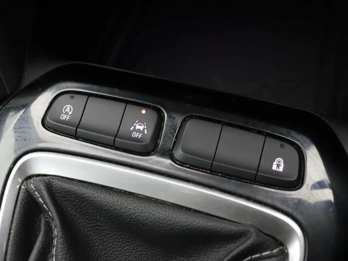 2020-vauxhall-corsa-12i-se-nav-big-32