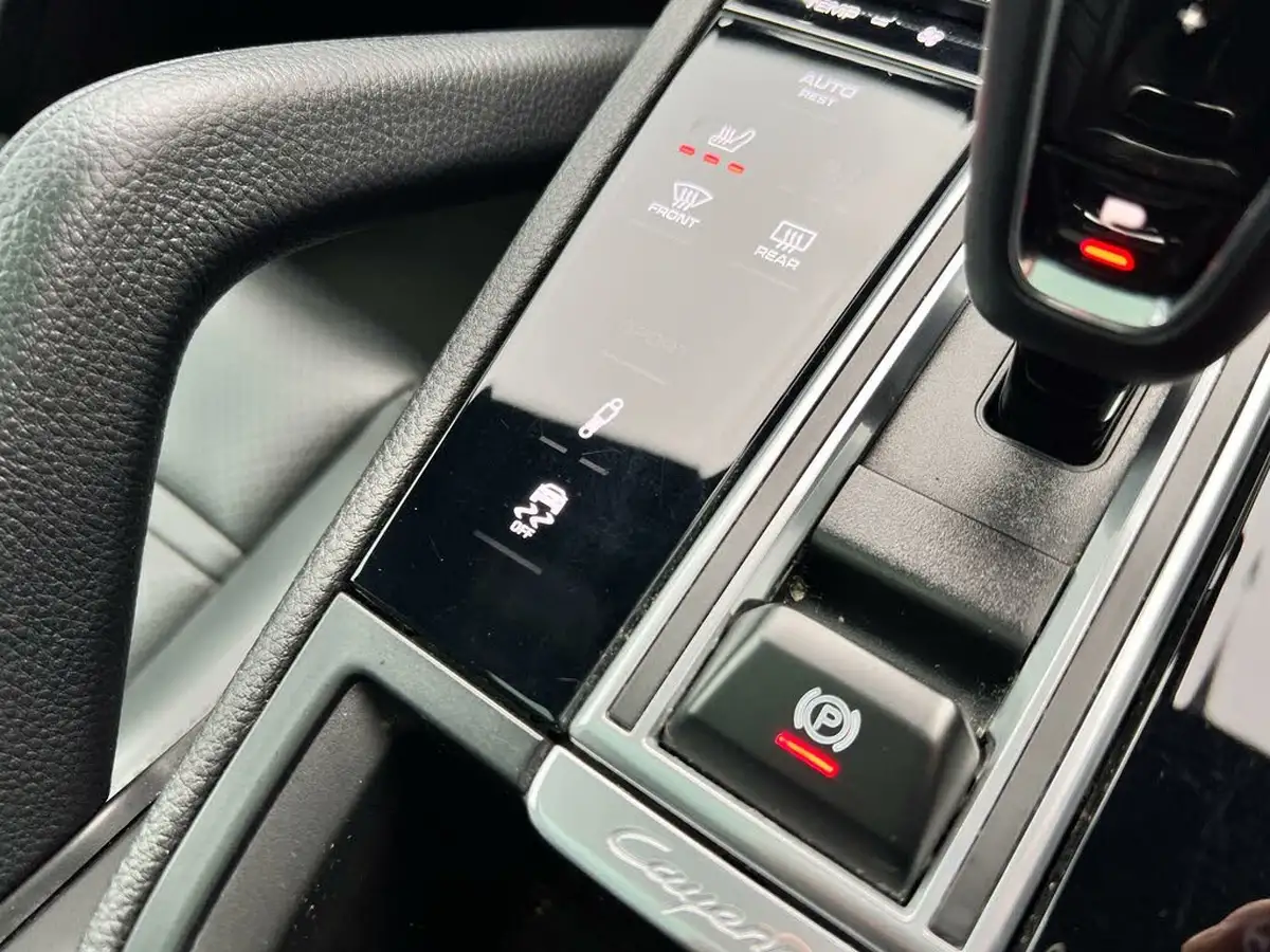 2023-porsche-cayenne-30-v6-platinum-edition-station-wagon-big-79