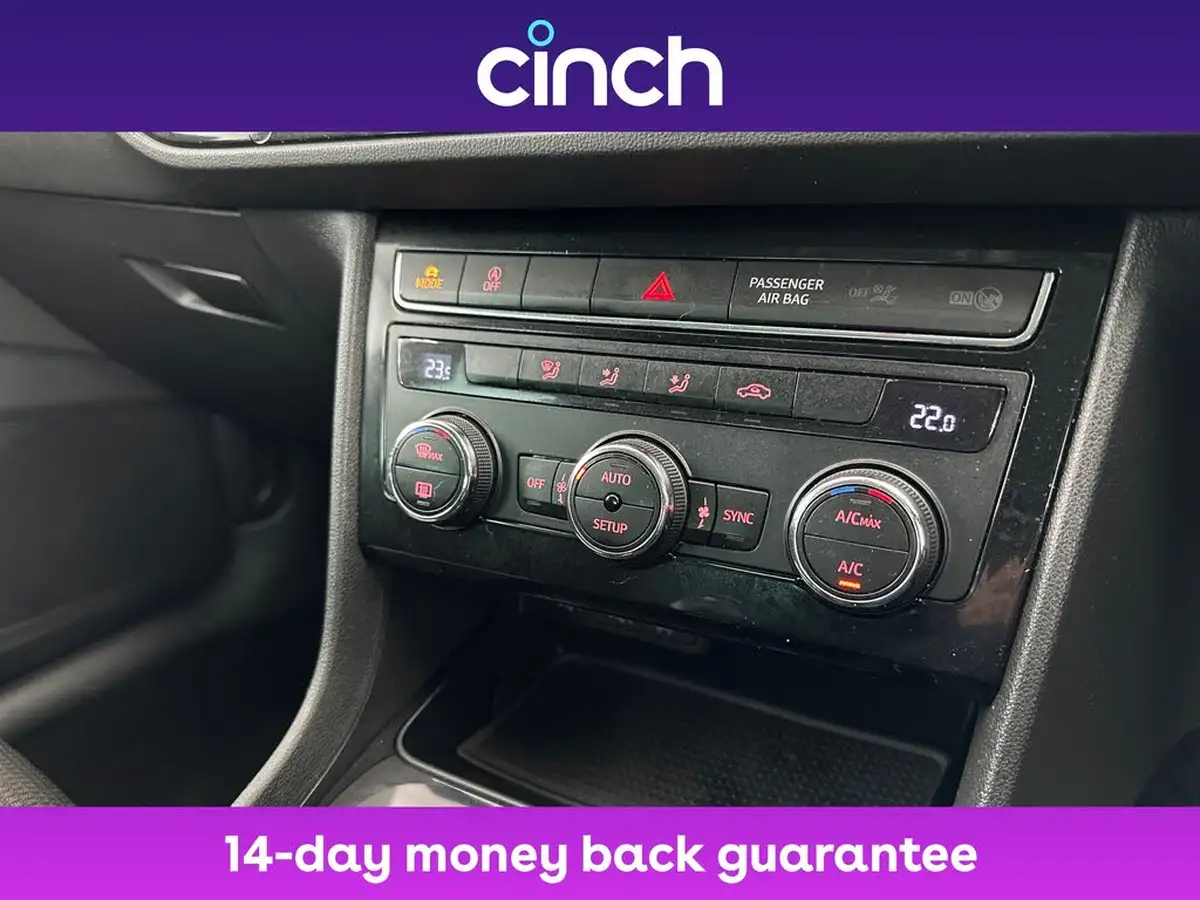2018-seat-leon-14-tsi-fr-technology-hatchback-5d-big-25