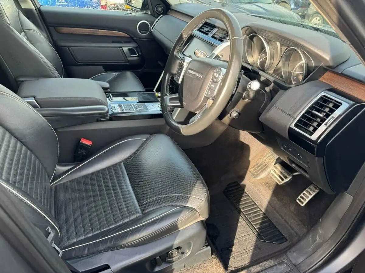 2017-land-rover-discovery-20sd4-hse-240ps-awd-station-wagon-5d-auto-big-8