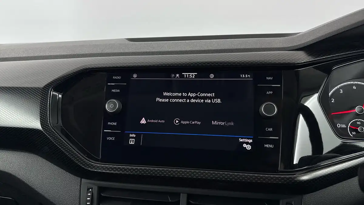 2022-volkswagen-t-cross-10-tsi-se-110ps-dsg-big-16