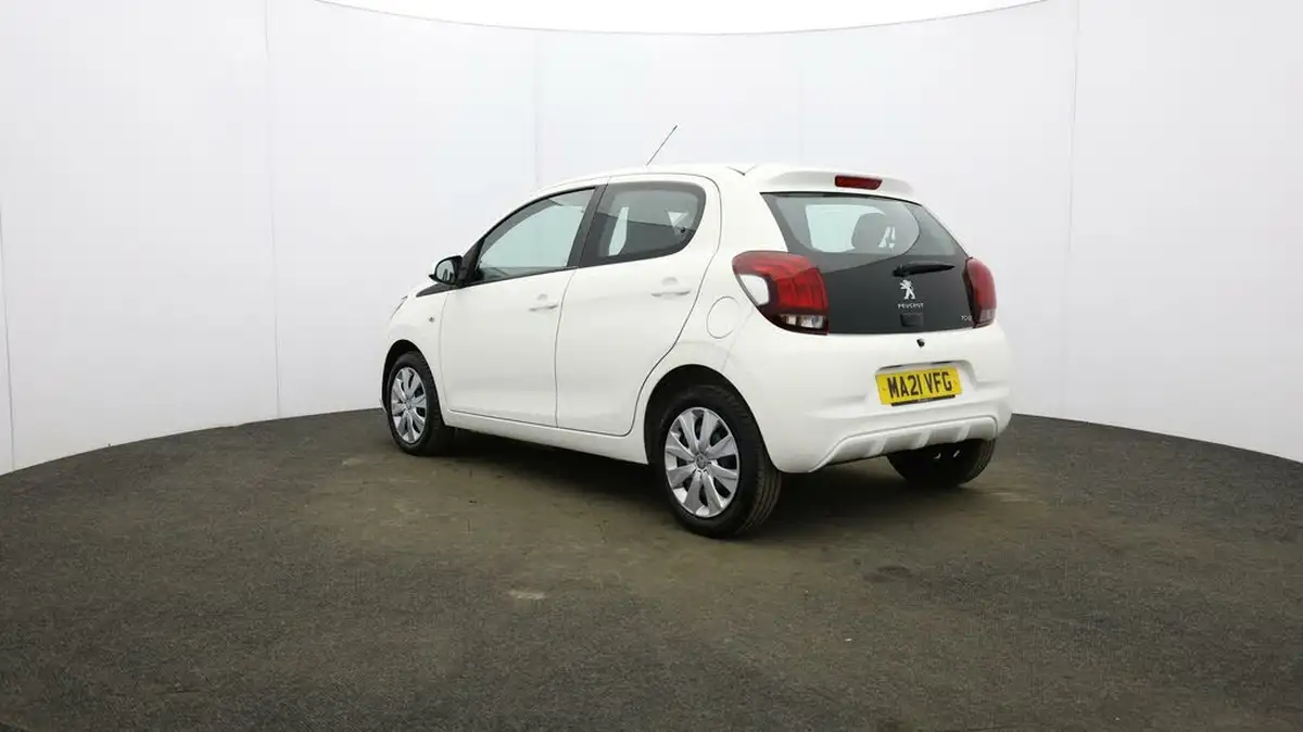 2021-peugeot-108-10-active-5d-big-46