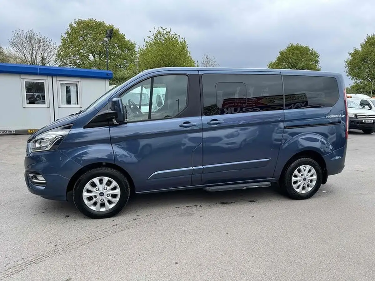 2018-ford-tourneo-custom-20tdci-320-l1-titanium-130ps-big-4
