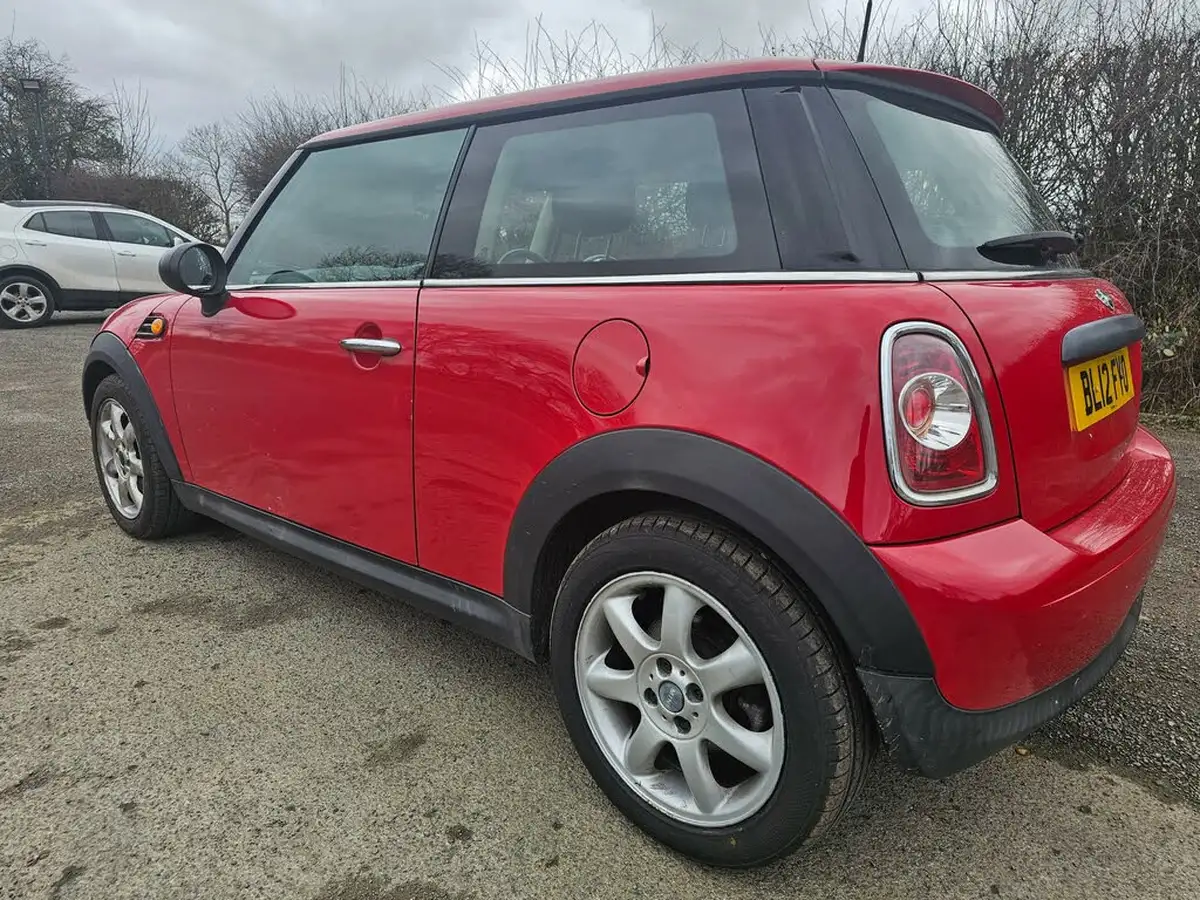 2012-mini-cooper-16-first-big-3