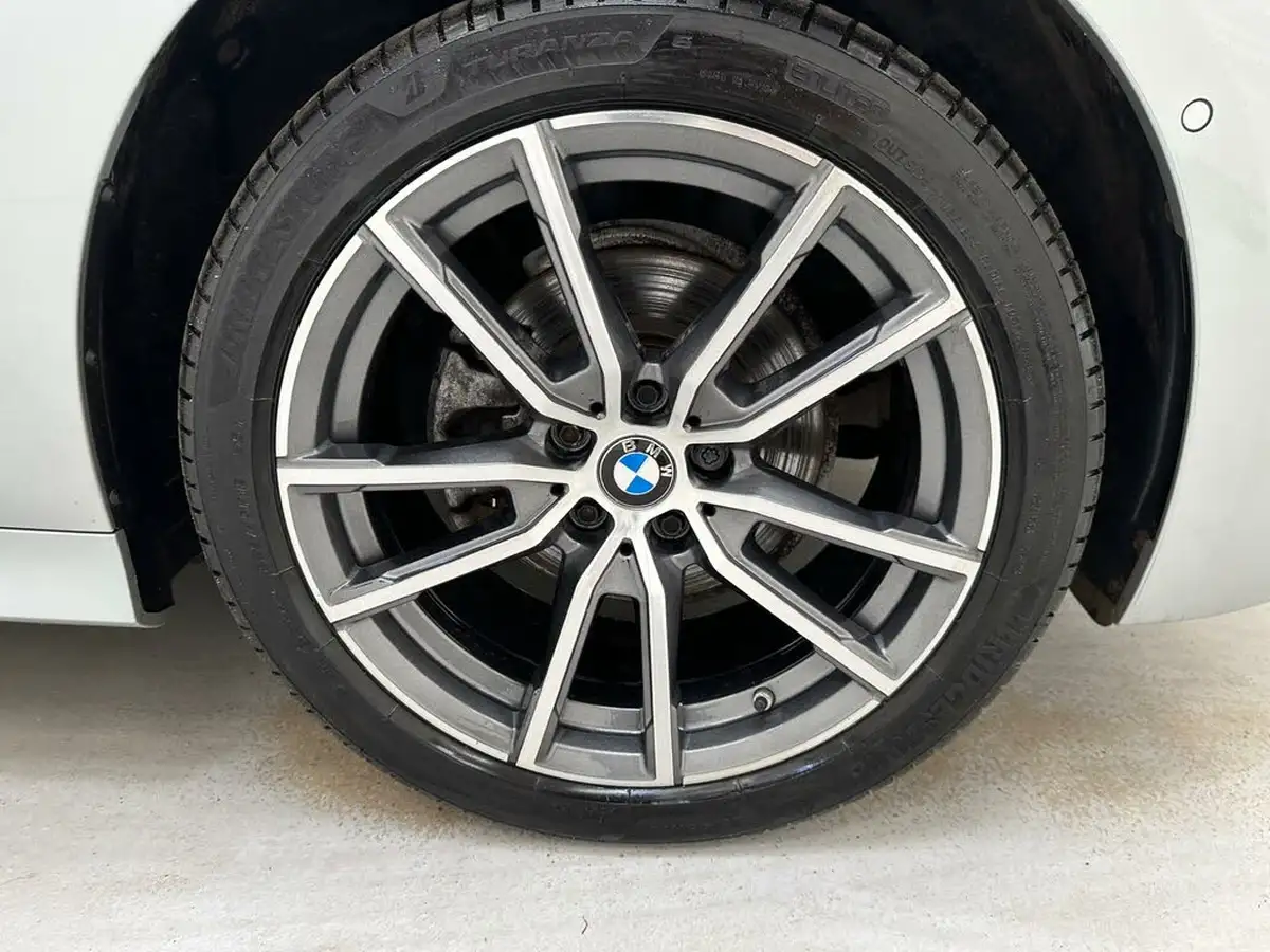 2020-bmw-3-series-big-36