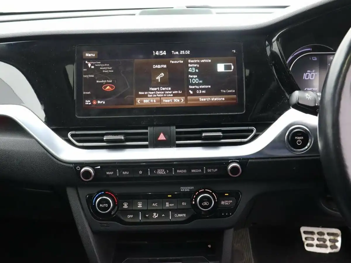 2021-kia-e-niro-ev-4-big-13
