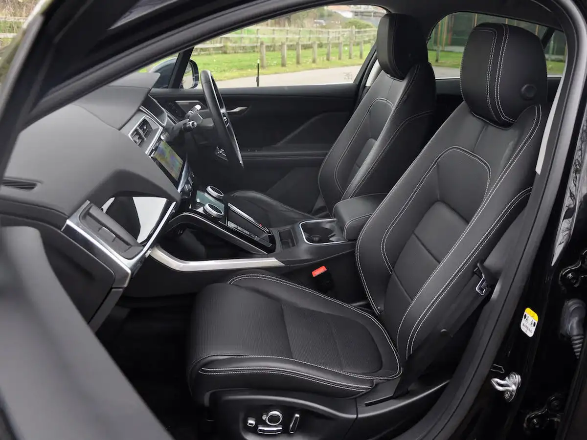 2021-jaguar-i-pace-ev400-hse-big-14