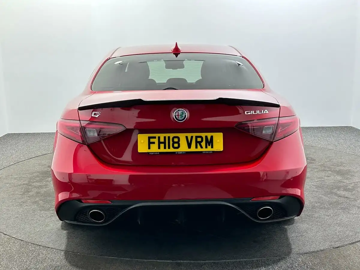 2018-alfa-romeo-giulia-22td-speciale-177bhp-big-5