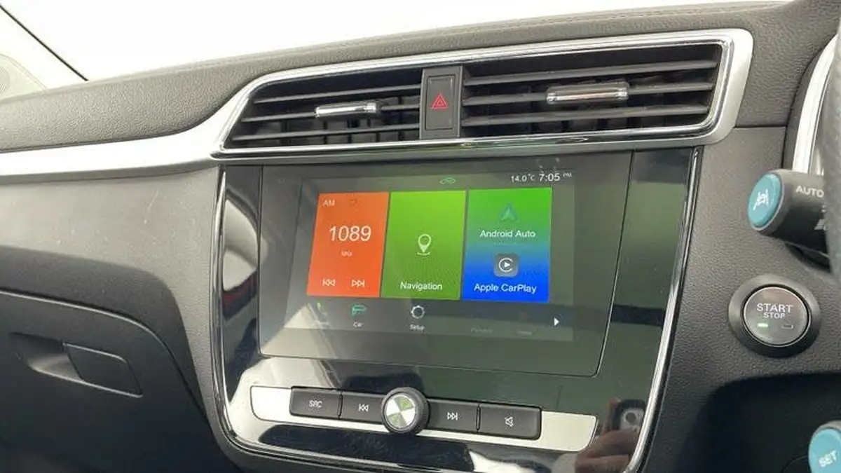 2020-mg-zs-suv-e-exclusive-ev-big-17