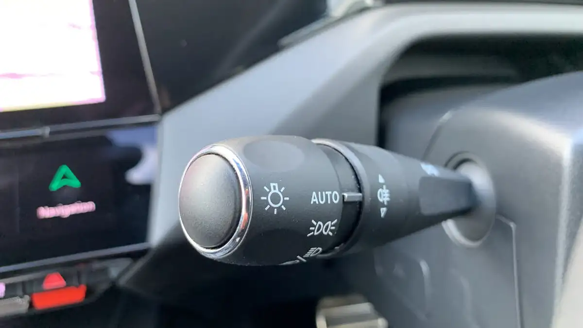 2023-peugeot-308-15-bluehdi-allure-premium-130ps-big-26