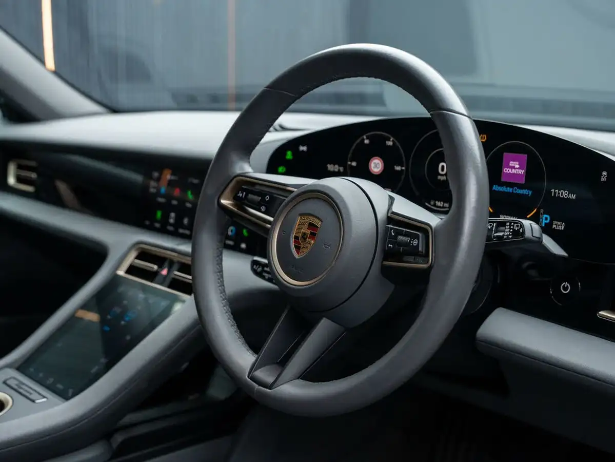 2022-porsche-taycan-e-sport-turismo-476ps-performance-battery-plus-big-5