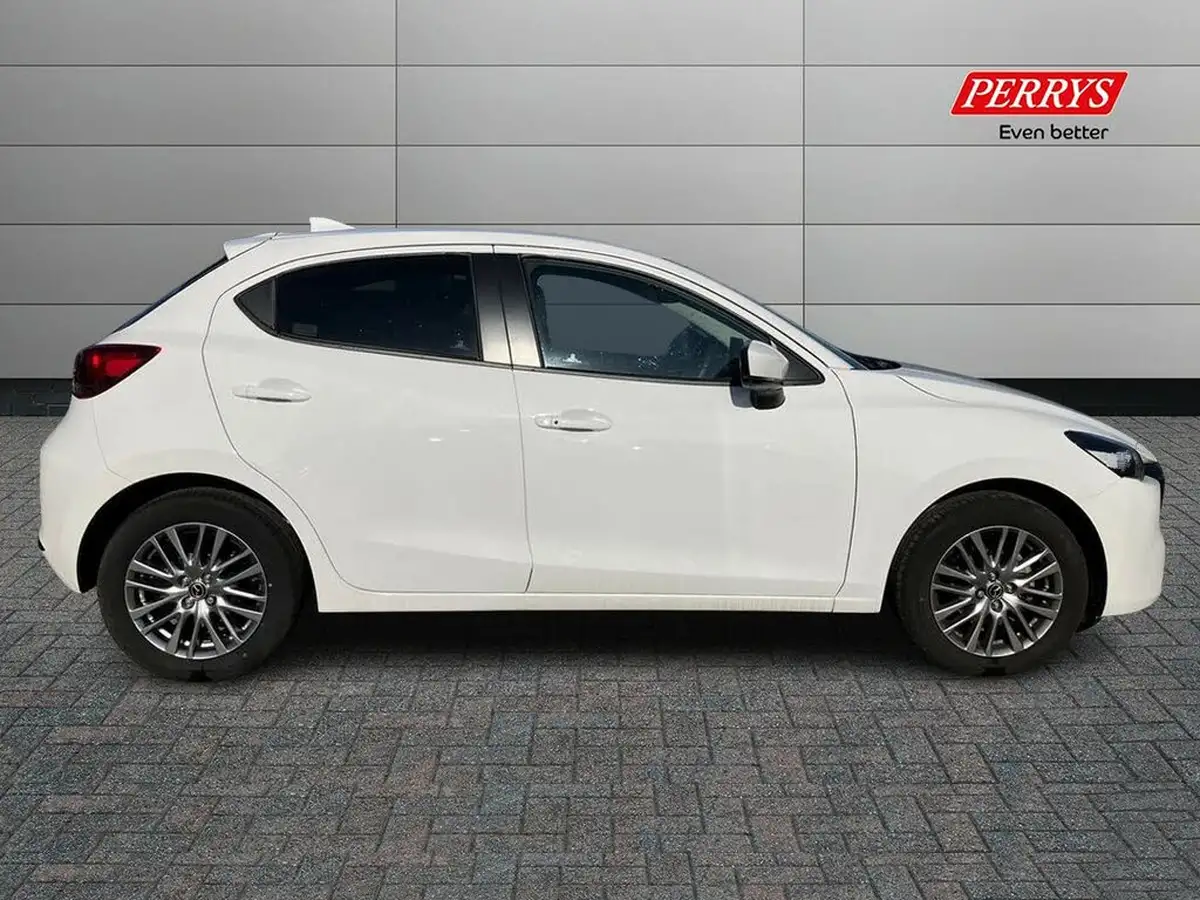 2024-mazda-mazda2-15-e-skyactiv-g-exclusive-line-big-2