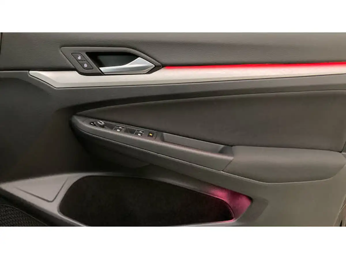 2021-volkswagen-golf-15-etsi-life-150ps-hatchback-big-18