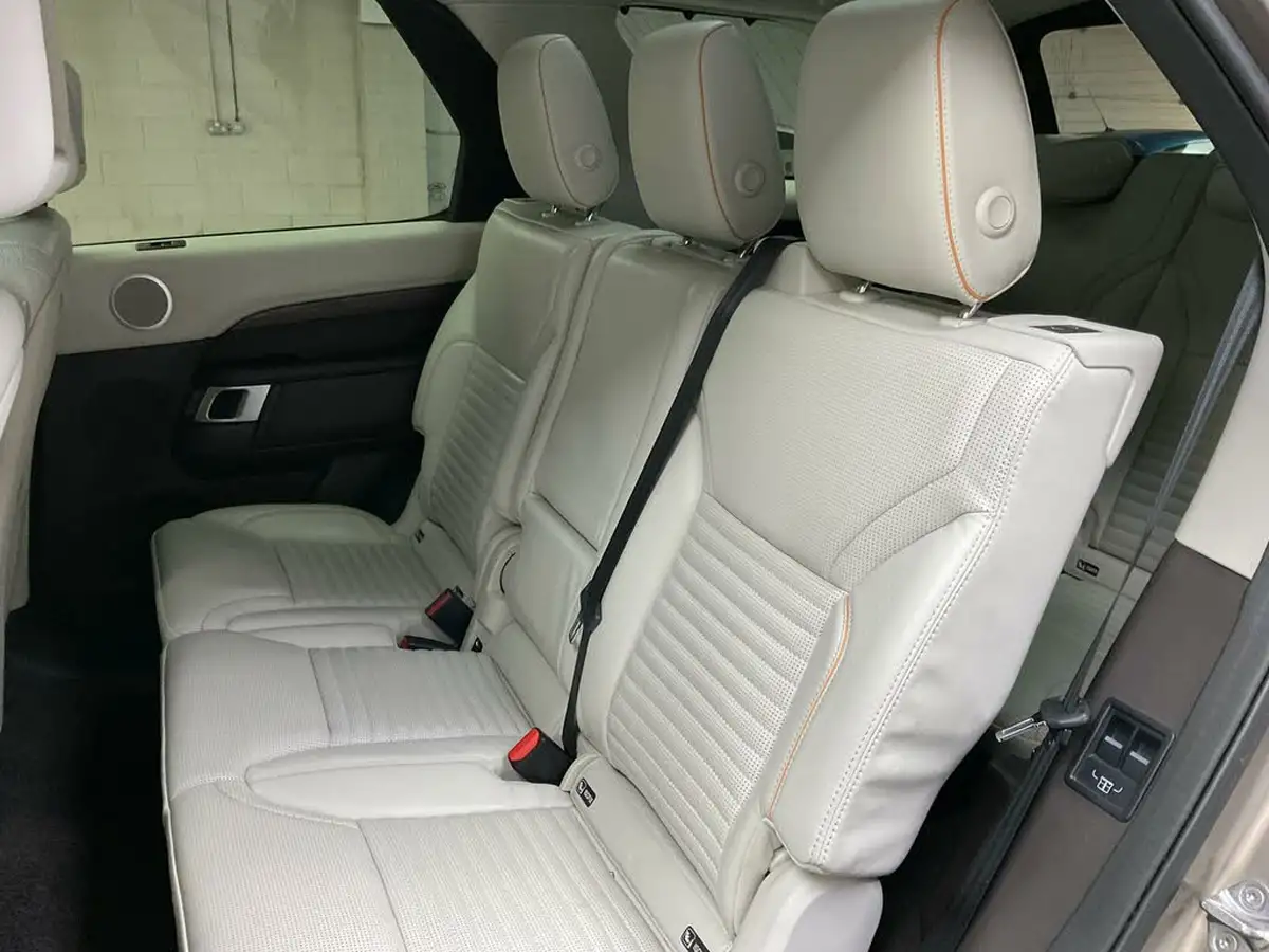2017-land-rover-discovery-30td6-hse-luxury-big-26