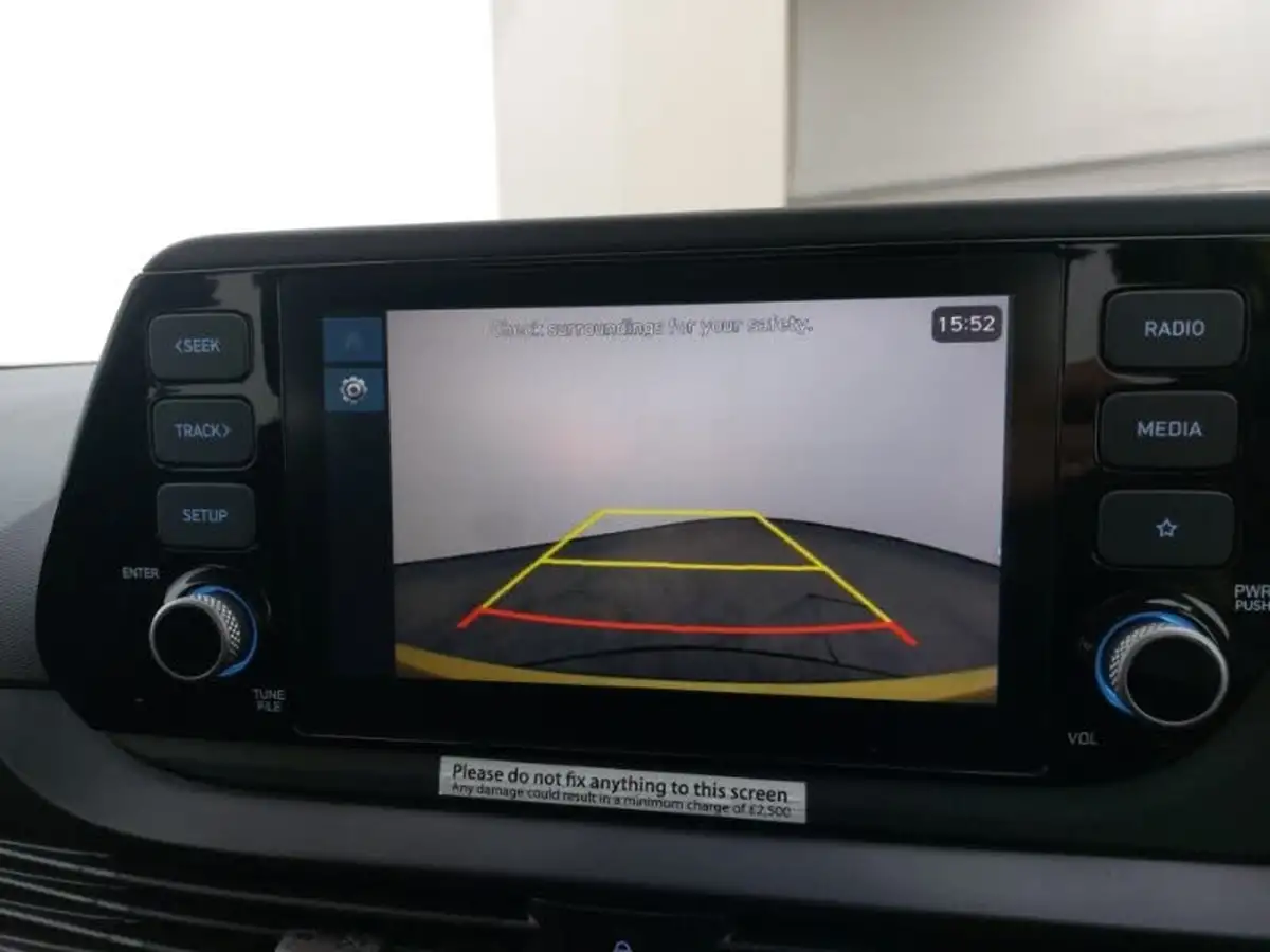 2024-hyundai-i20-10-t-gdi-advance-big-16