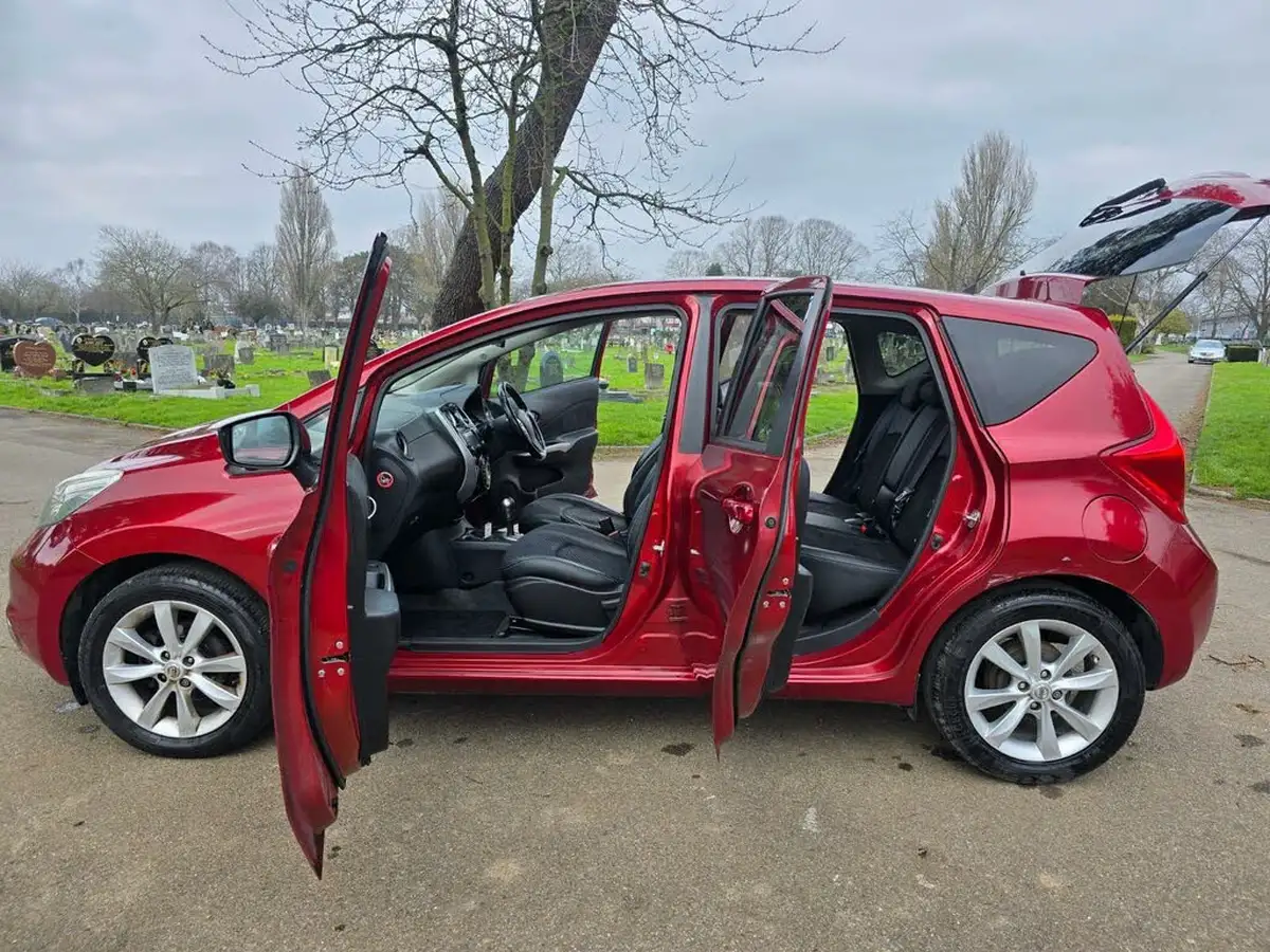 2014-nissan-note-12-tekna-cvt-big-11
