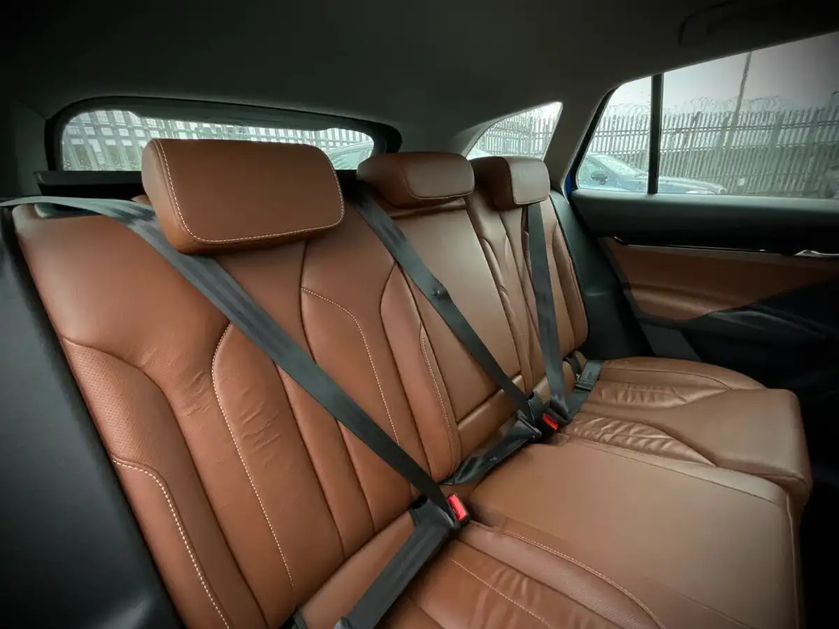 2021-skoda-enyaq-e-60-62-kwh-big-10