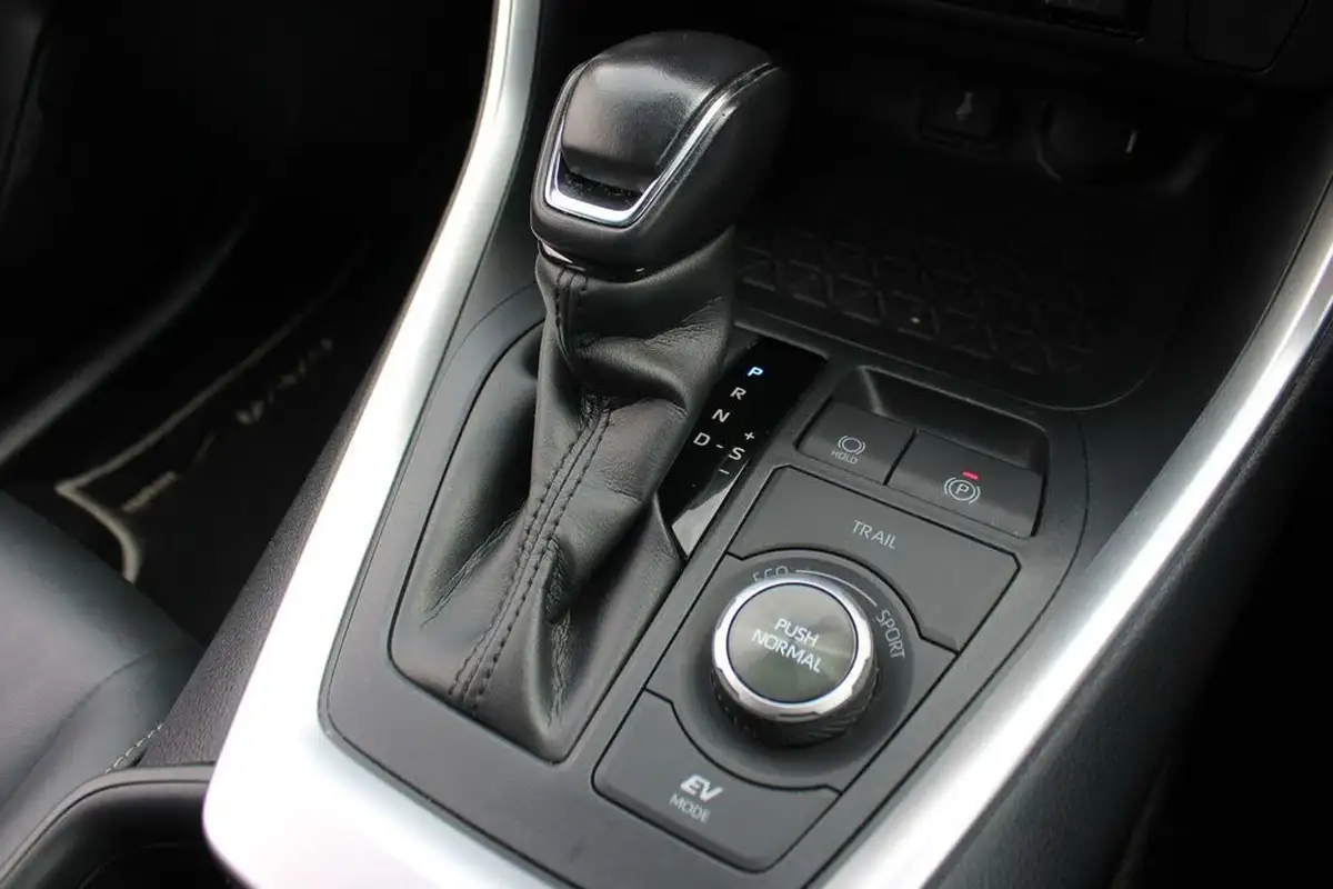 2021-toyota-rav4-25-vvt-i-black-edition-219bhp-big-32