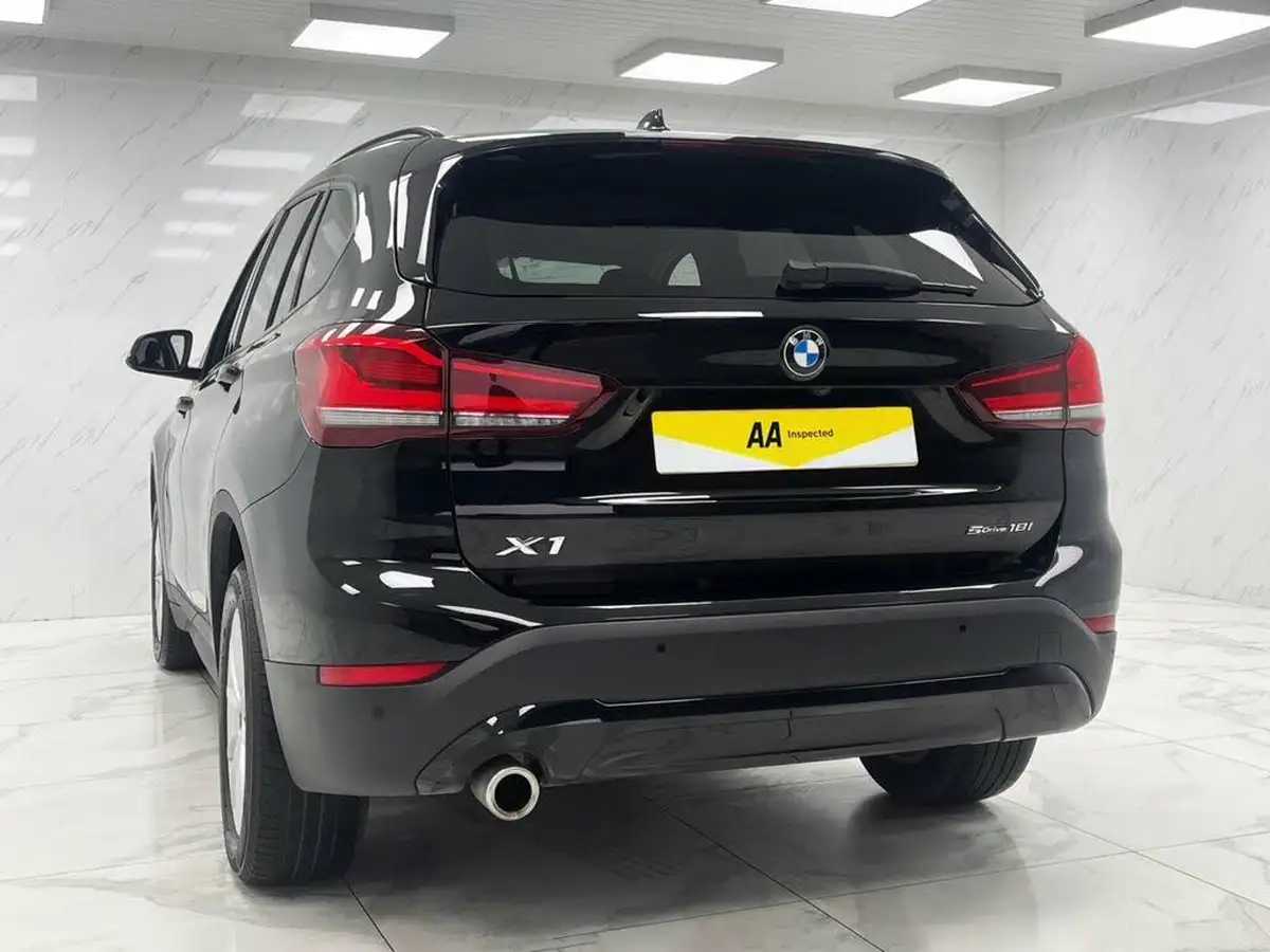 2021-bmw-x1-15-sdrive18i-se-dct-big-6