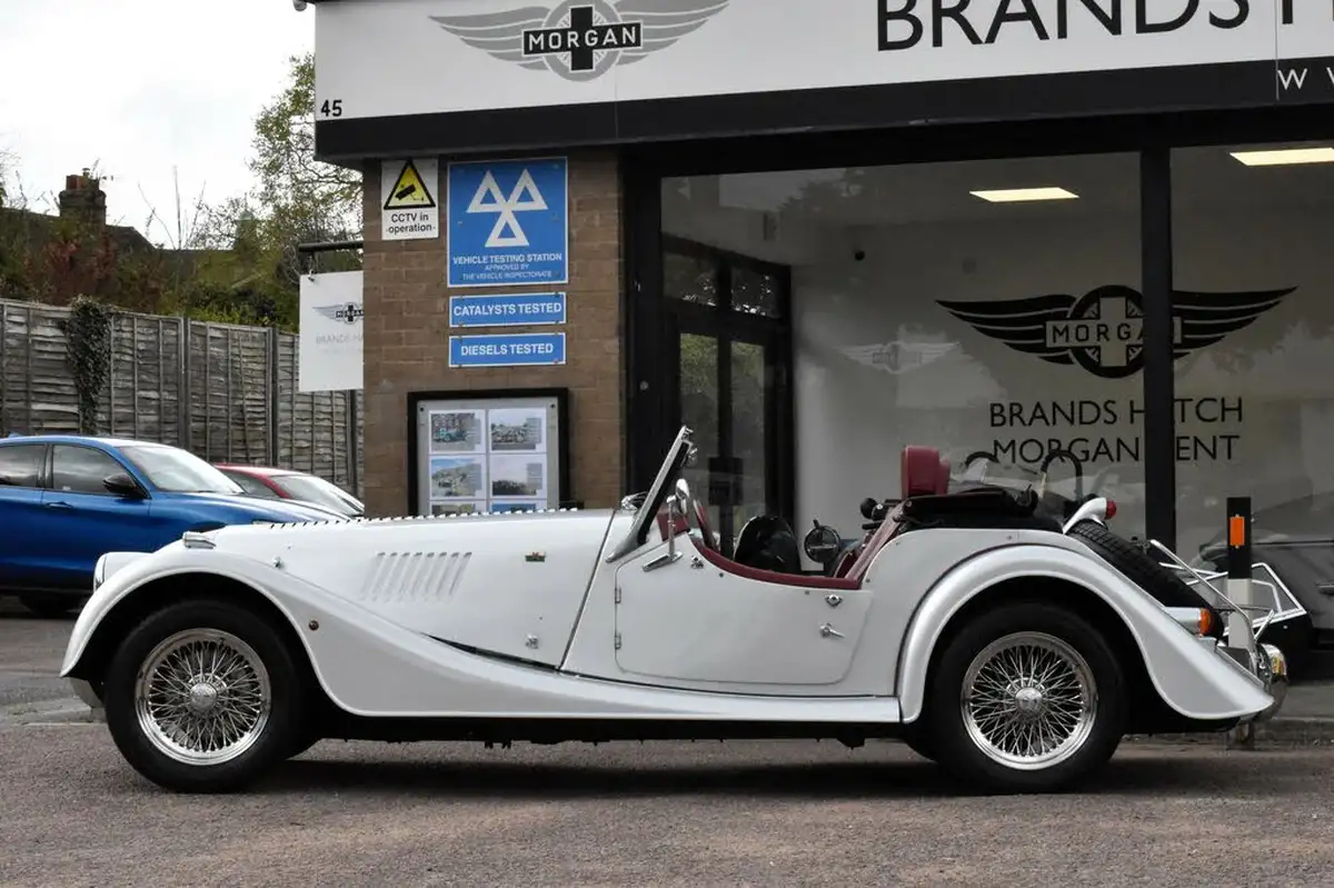 2005-morgan-plus-4-20-2-seat-big-9