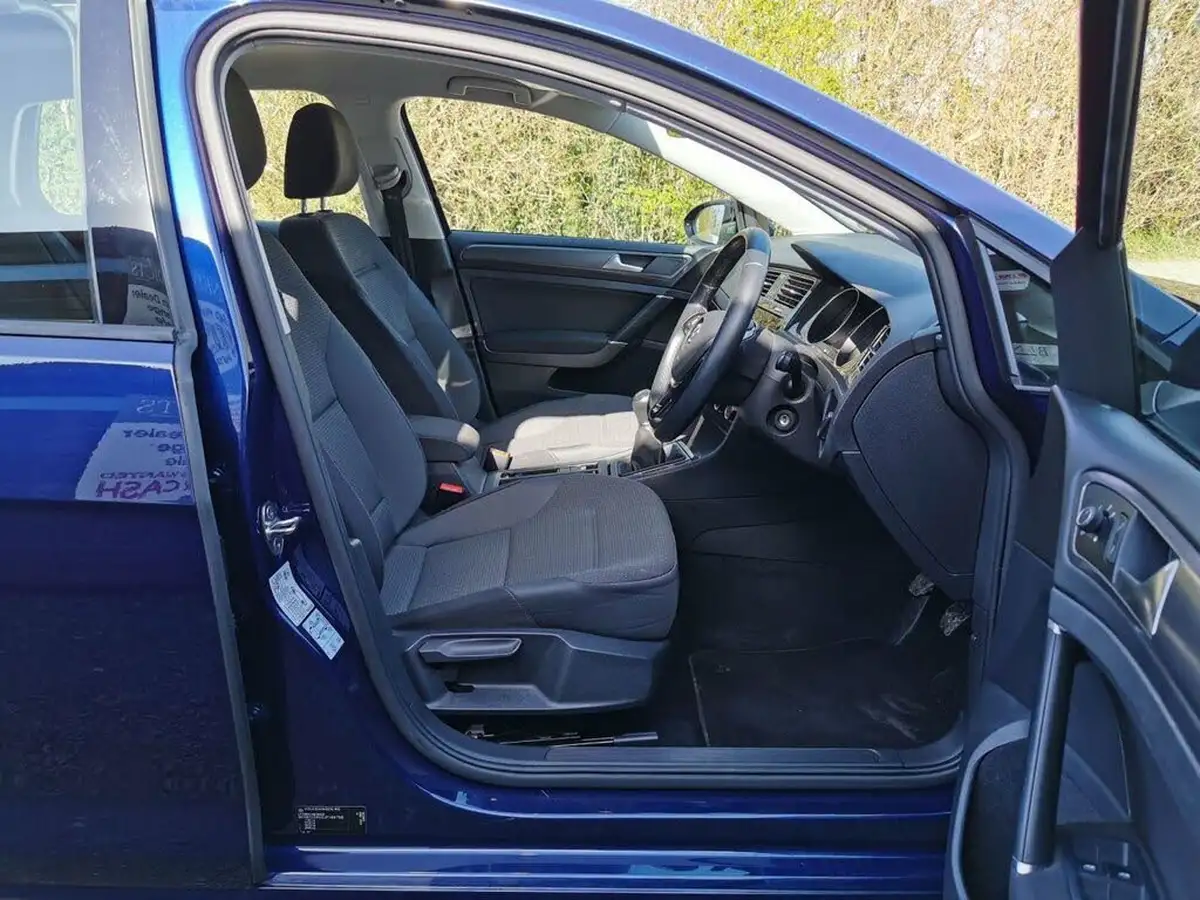 2018-volkswagen-golf-14-tsi-se-hatchback-5d-big-10