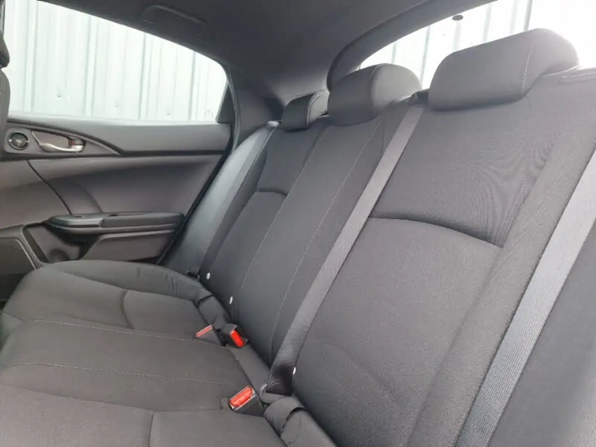 2018-honda-civic-10-vtec-turbo-se-129ps-hatchback-5d-cvt-big-5