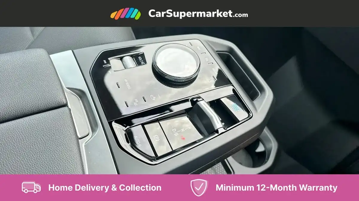 2024-bmw-ix-e-xdrive-50-m-sport-big-22