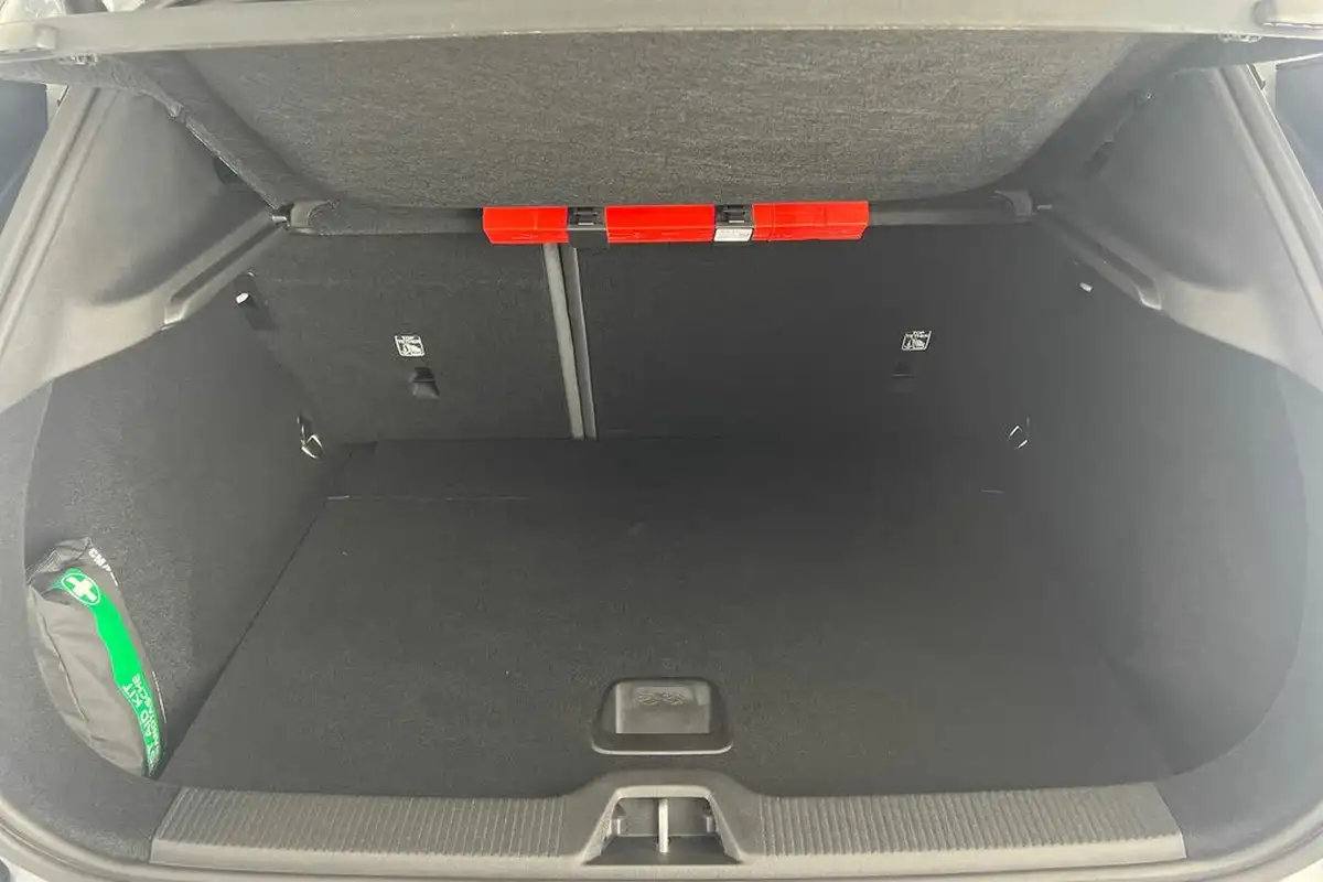 2024-volvo-ex30-e-single-motor-ultra-big-7