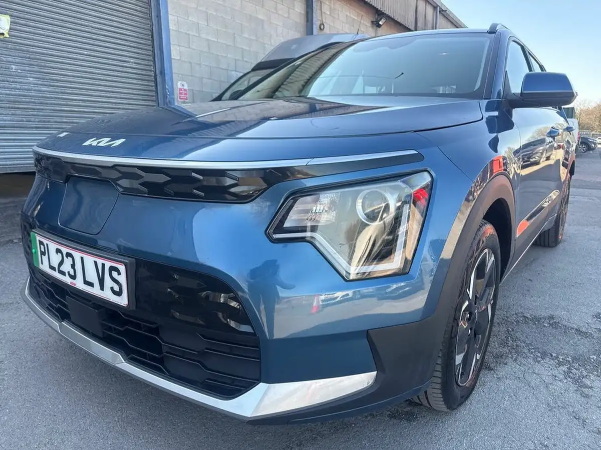 2023-kia-niro-ev-e-2-big-41