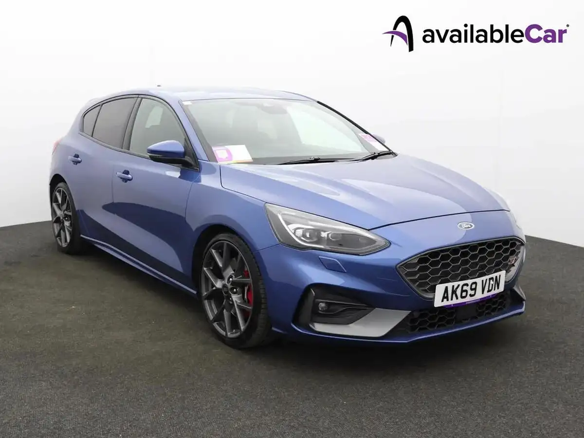 2020-ford-focus-20-st-hatchback-big-0