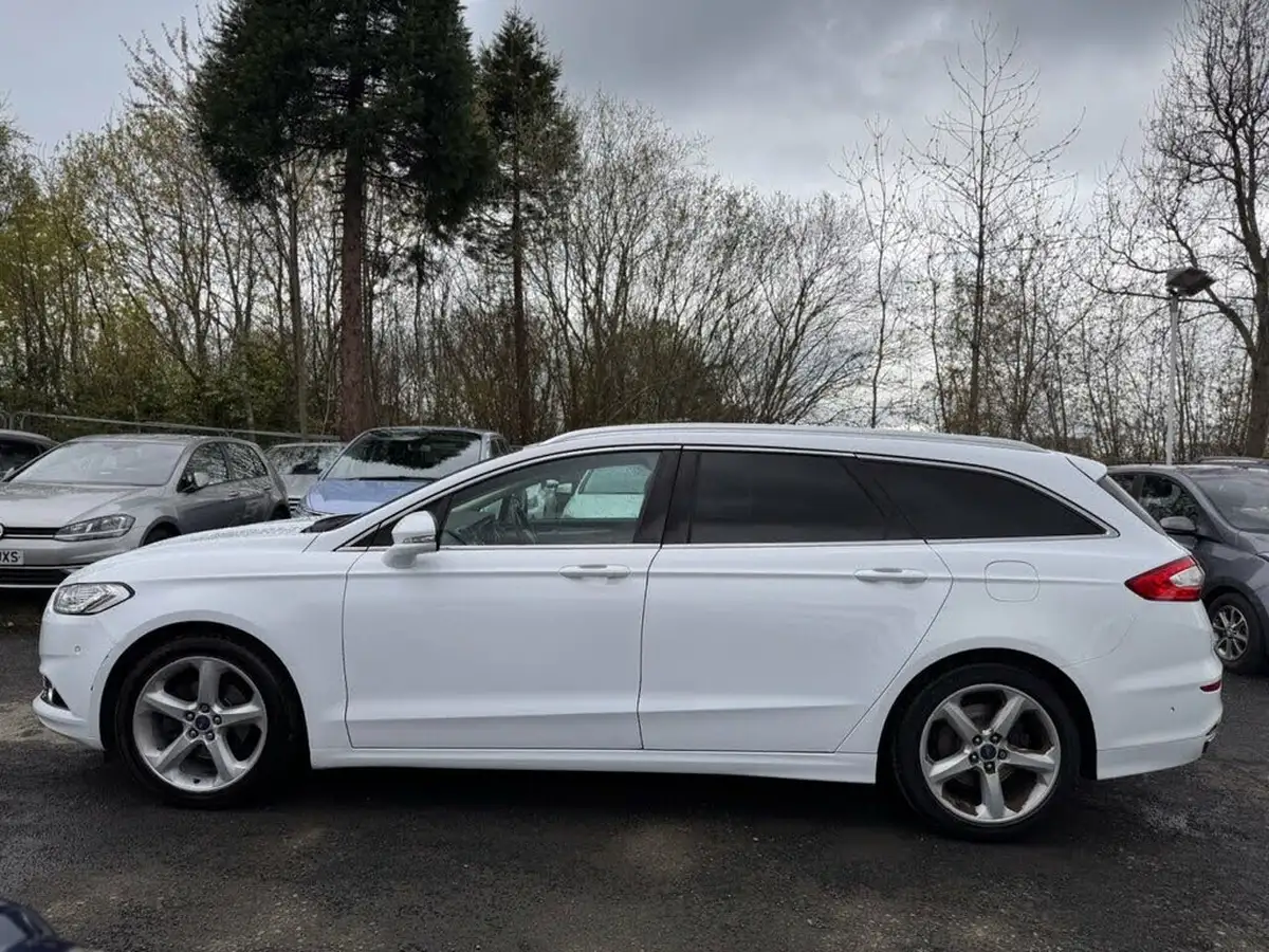 2016-ford-mondeo-20-titanium-t-estate-big-3