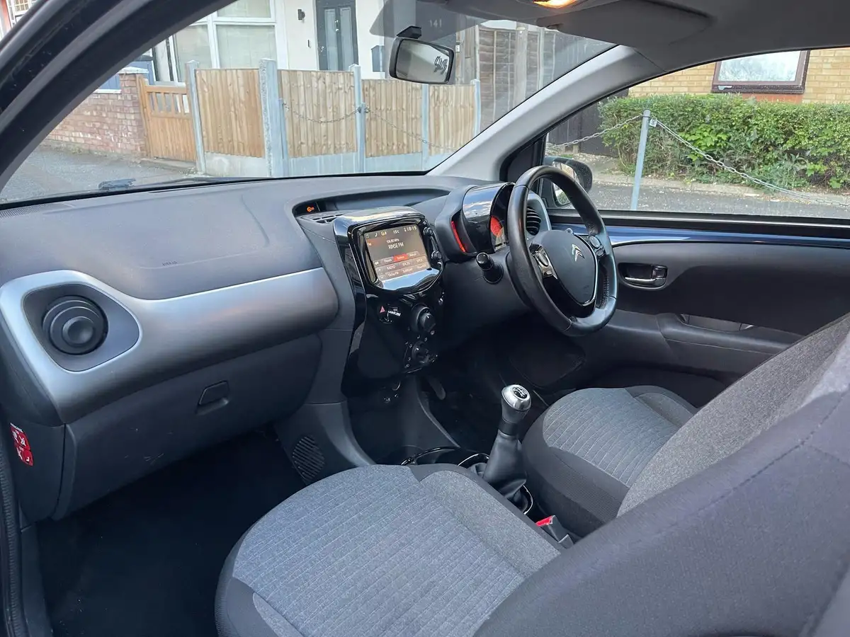 2017-citroen-c1-12-puretech-flair-5d-big-7