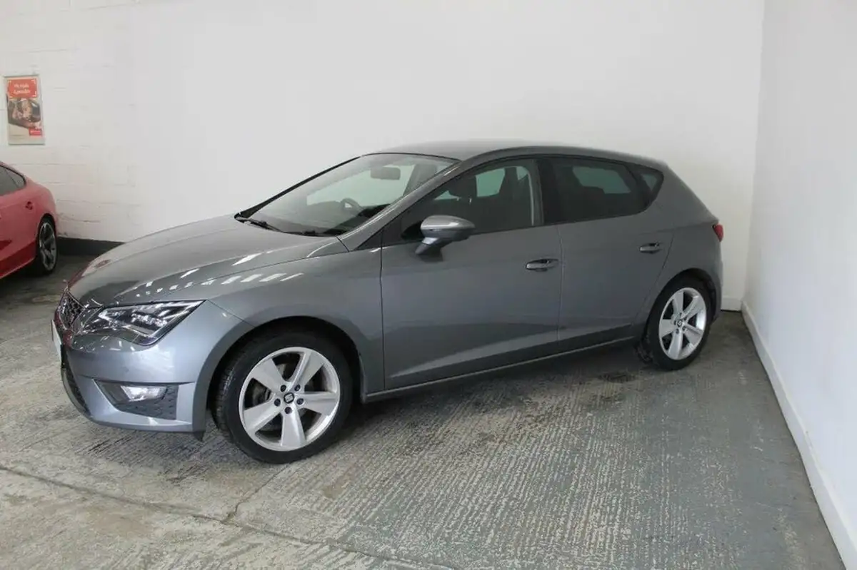 2015-seat-leon-14-fr-tech-pack-tsi-hatchback-5d-1390cc-big-3