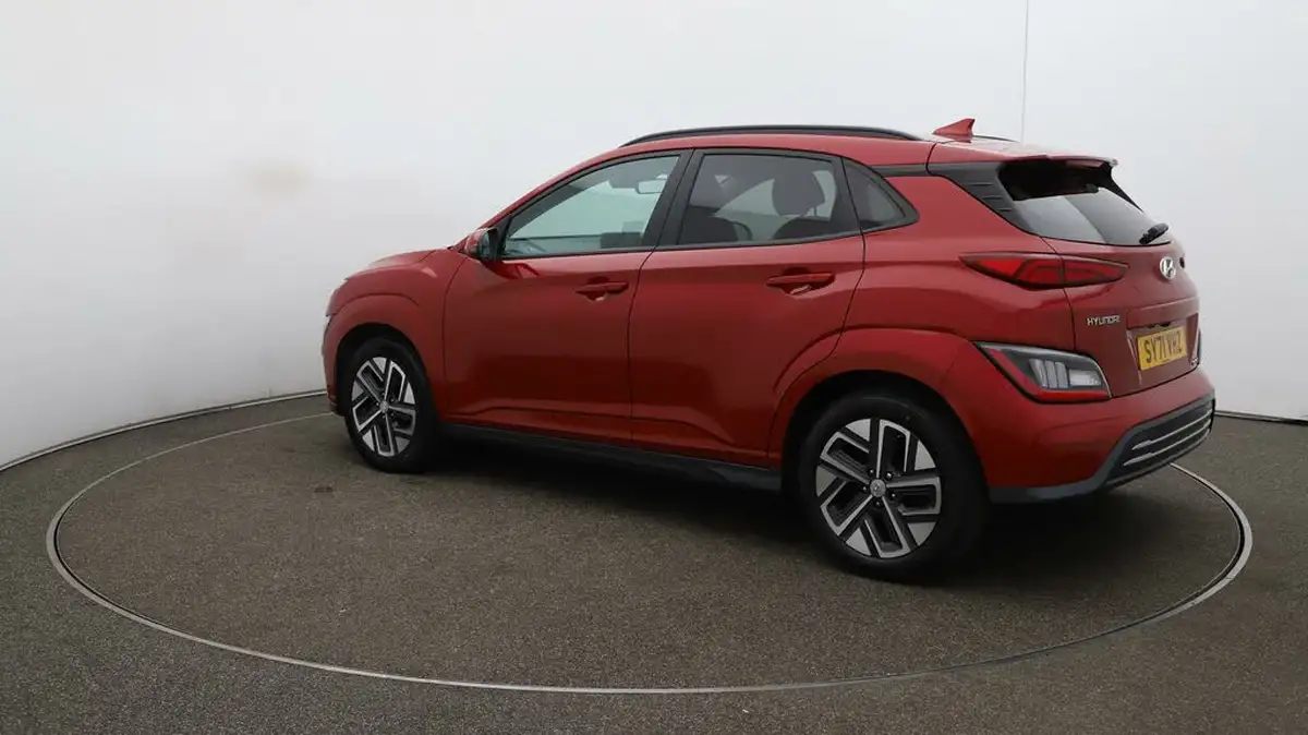 2021-hyundai-kona-e-ultimate-big-28