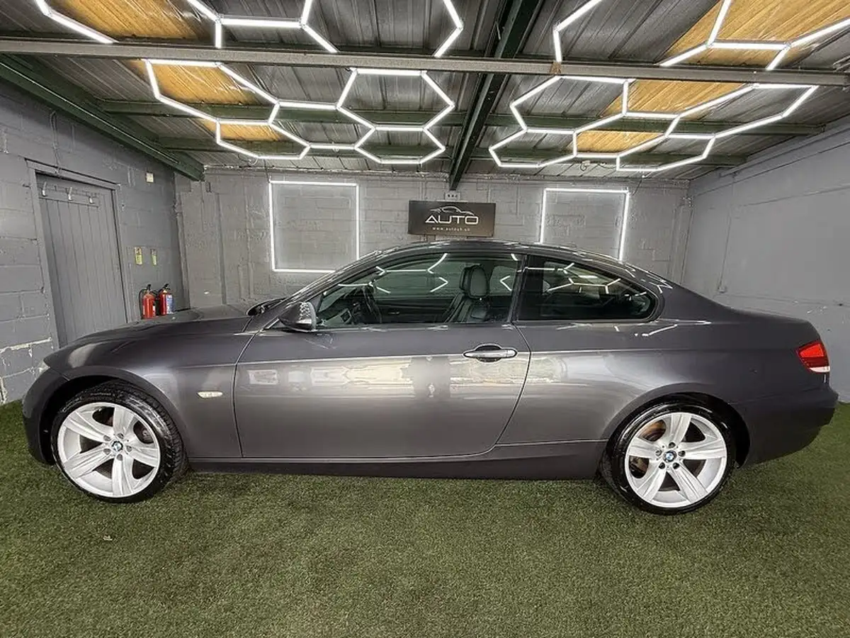 2008-bmw-3-series-20-320i-se-coupe-2d-big-2