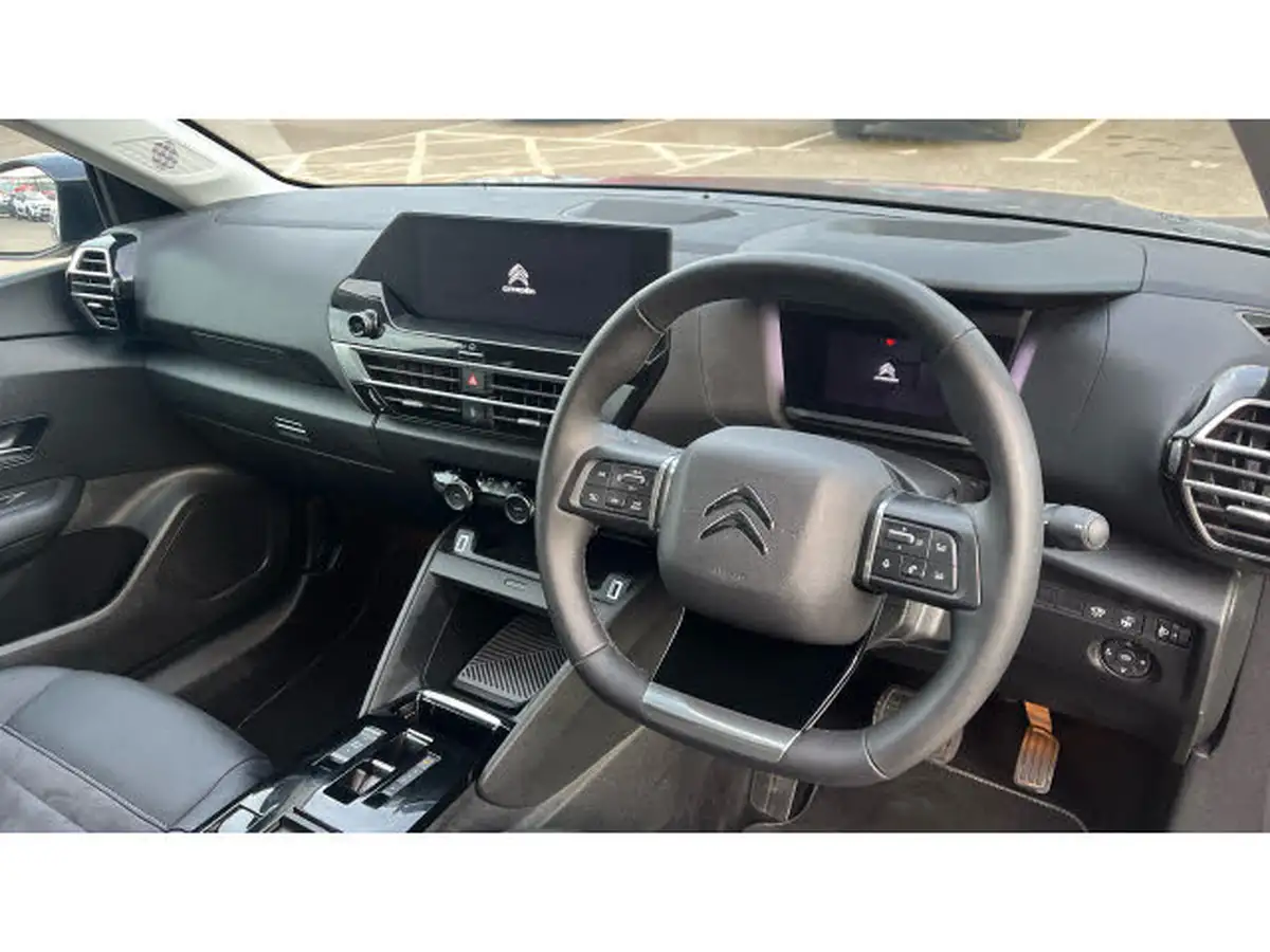 2024-citroen-c4-e-e-series-156ps-54kwh-big-10